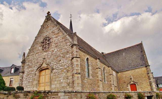 Église Saint-Cyr et Sainte-Julitte de Molac (56).