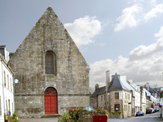 L'église / village de Guémené-sur-Scorff / Morbihan / Bretagne