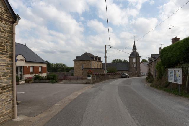 Centre-bourg d'Helléan.