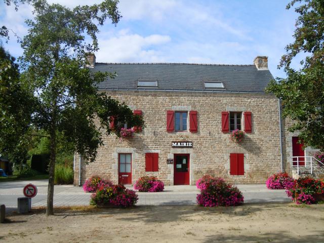 la mairie de Lanvaudan, commune du département du Morbihan