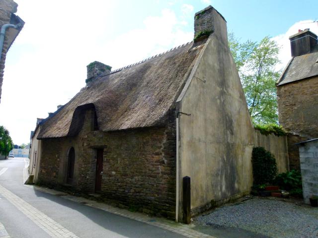Chaumière, rue des Vierges.