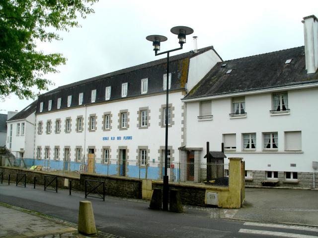 Façade de l'école primaire privé Notre-Dame-des-Fleurs de Languidic.