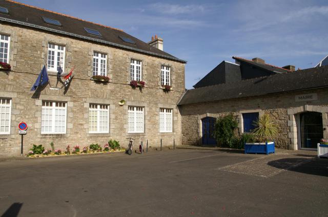 Mairie de Ploemeur.