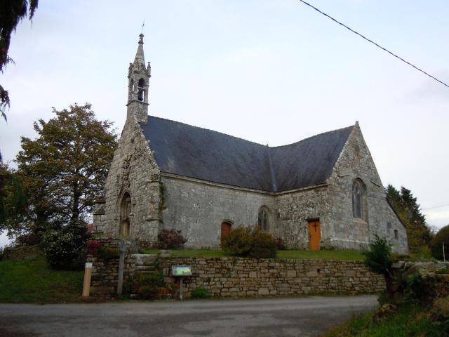 vue générale prise du sud de la chapelle Saint-Germain de Séglien (Morbihan)
