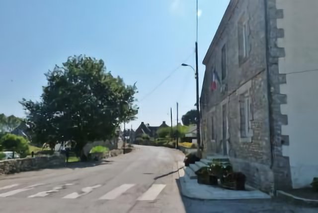 La Mairie de Cruguel.