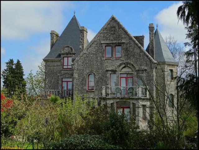 MJB. Petit manoir de Langoëlan..