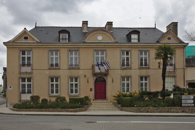 Mairie de Guilliers.