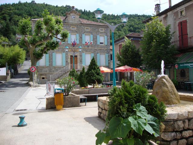 St.Sauveur-de-Montagut (Ardèche, Fr) town hall