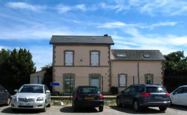 Gare de Belz-Ploemel