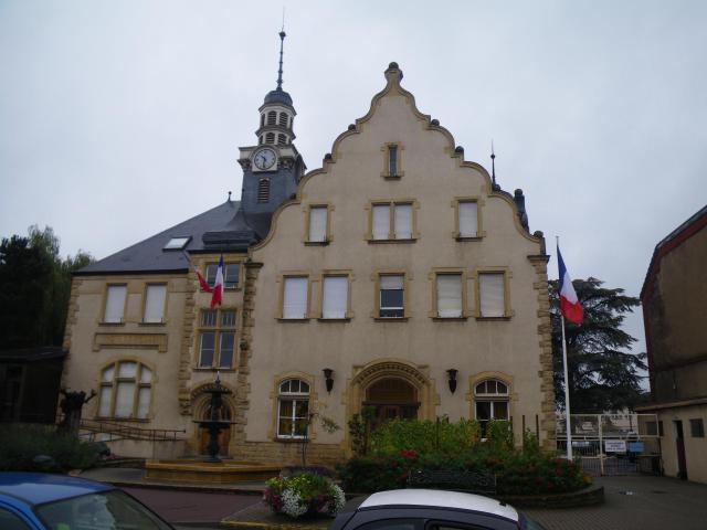 La mairie d'Amnéville, Moselle, France.