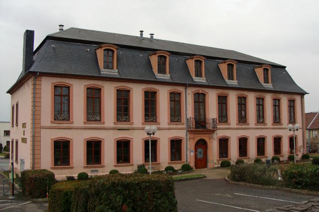 Château Barrabino de Forbach construit en 1716 pour Henning, baron de Stralenheim, résidence de la comtesse Marianne Camasse de Forbach.