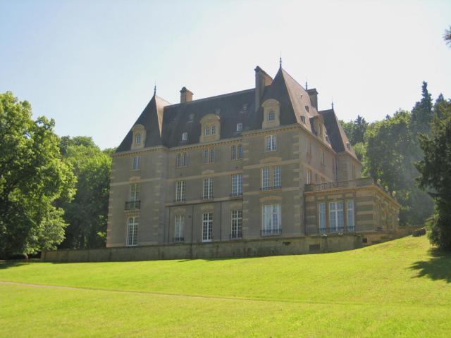 DescriptionChateau de Tournebride Hayange 2.jpg Château de Tournebride, Hayange — le Château Guy de Wendel, encore appelé le Château du…