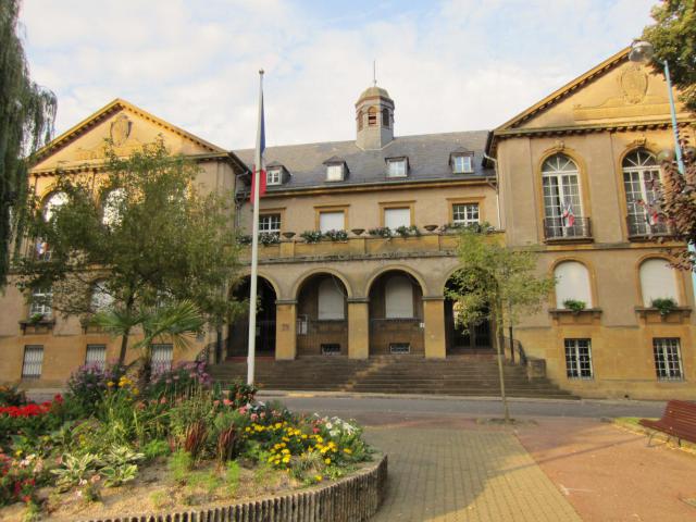 DescriptionMairie Ars Moselle.jpg mairie Ars Moselle Date 2 septembre 2011 Source mon appareil photo Auteur Aimelaime…