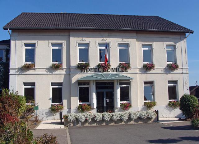 Ancienne direction du puits Saint-Max (bâtiment principal), actuel Hôtel de Ville de Carling.
