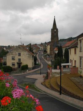 Ortsmitte von Oeting, Frankreich