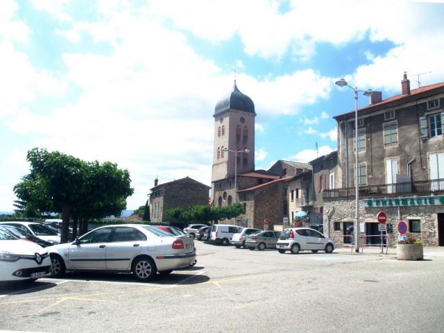 Boulieu place église cloche