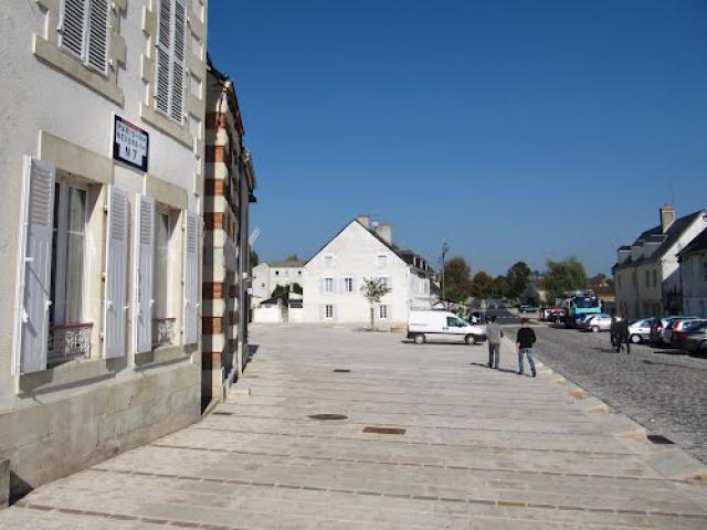 Route Nationale N7, Plaque Michelin - Magny-Cours, Nievre, Bourgogne, France