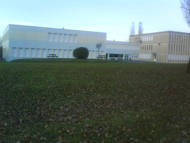 Le collège Louis Aragon Imphy
