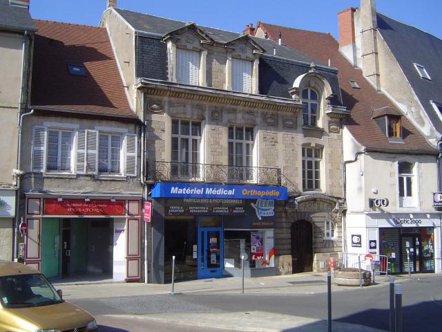 Decize (place Guy Coquille 2)
