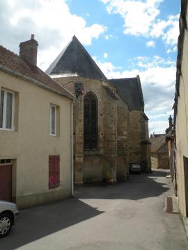 Chœur de l’église Saint-Amand de Saint-Amand-en-Puisaye.