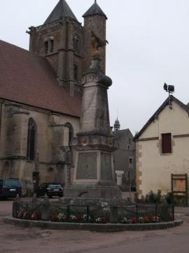 58-Tannay monument aux morts