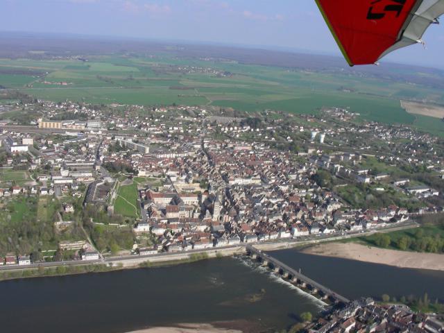 La Charité sur Loire vue de L'Ouest