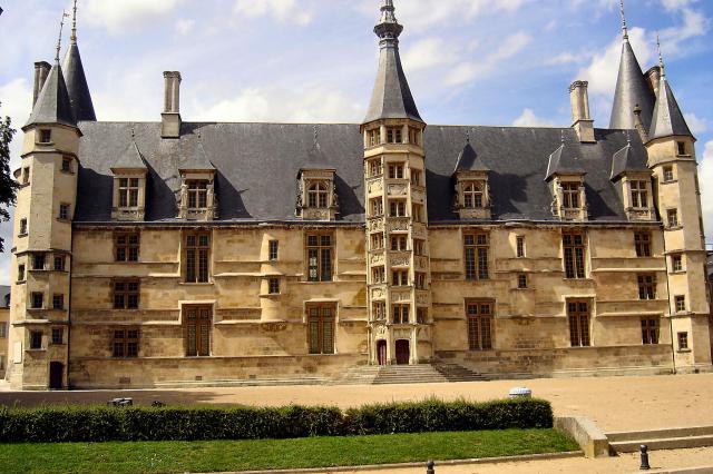 Le Palais Ducal a Nevers
