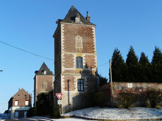 Tours de l'ancien château de Busigny