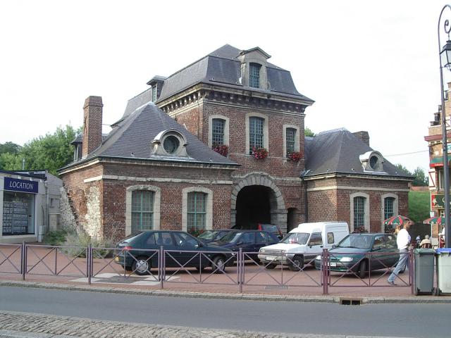 Porte Vautourneux (17e siècle) à Condé-sur-l'Escaut