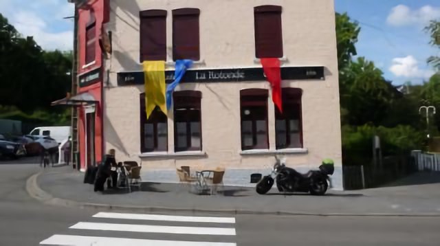 Repos op terras Café La Rotonde