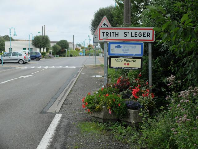 Vue d'une entrée de la commune de Trith-Saint-Léger à proximité de la gare du Poirier-Université.