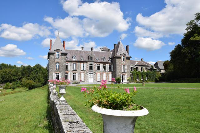 Château d'Hugémont à Dompierre-sur-Helpe