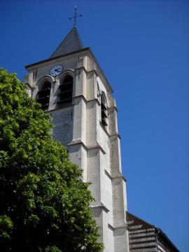 L'église de Camphin-en-Carembault, Nord, France.