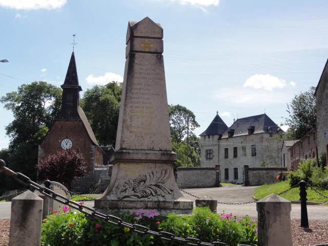 Beaurieux (Nord, Fr) monument aux morts (église, château)
