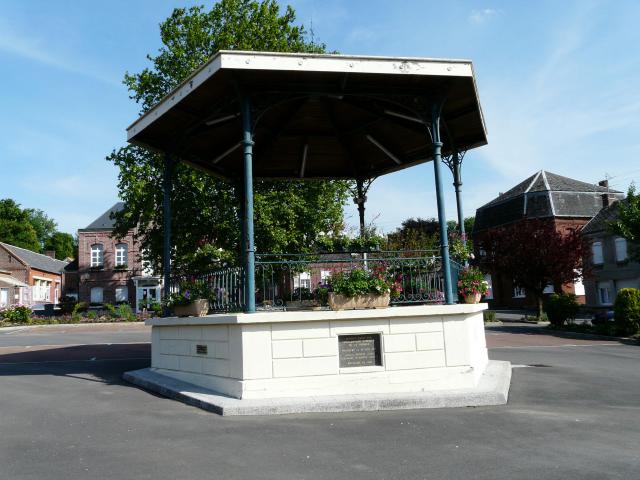 Kiosque à musique à Walincourt
