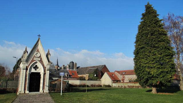 Chapelle Notre Dame de Lorette de Villers en Cauchies, à proximité de l'église