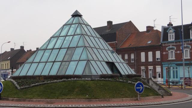 Aniche - La pyramide