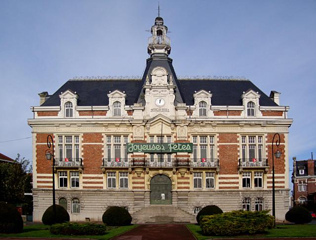 L'hôtel de ville de La Bassée (Nord).