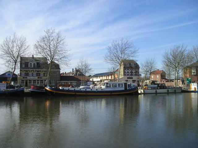Péniches à Cambrai
