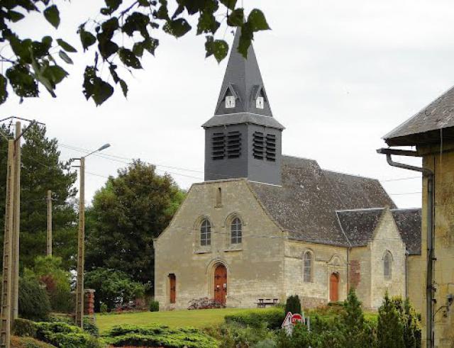 Esnes, l' Eglise Saint-Pierre