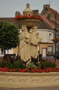 Place de l'Hôtel de Ville - Bourbourg (Nord)