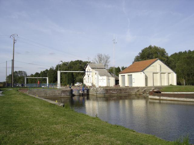 Rejet-de-Beaulieu Écluse du Bois de l'Abbaye