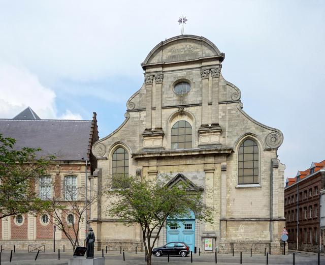 L'église Saint Nicolas de l'ancien collège des Jésuites de Valenciennes.