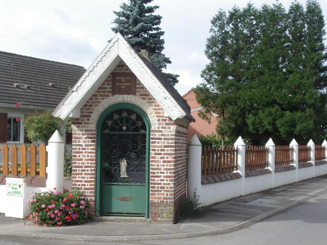 Chapelle Notre-Dame-de-Bons-Secours à Volckerinckhove (France).