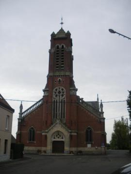 Vue de l'église Saint-Gilles de Neuf-Berquin.