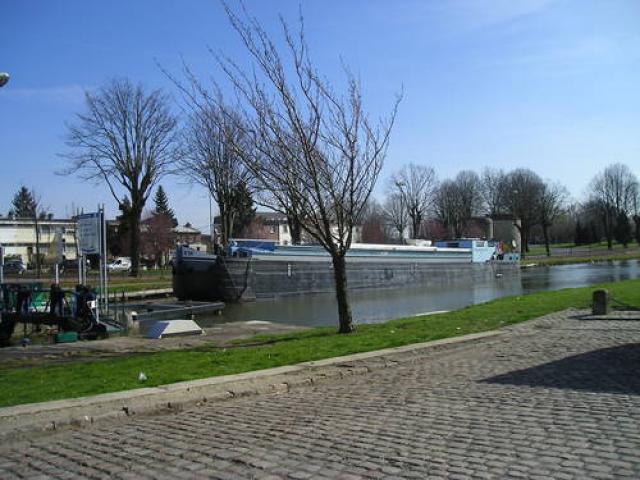 Péniches à Cambrai