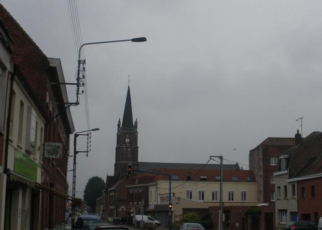 Vue de l'église de Provin.