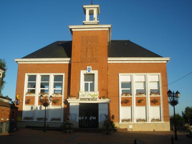 Vue de la mairie de Salomé dans le département du Nord.