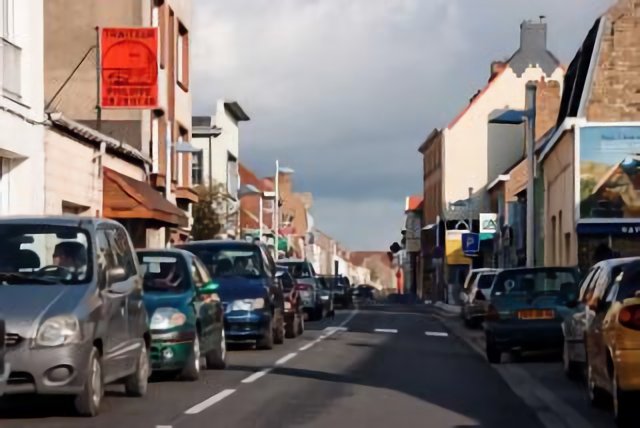 Frankreich - Bray-Dunes - Rue Roger Salengro - View to east
