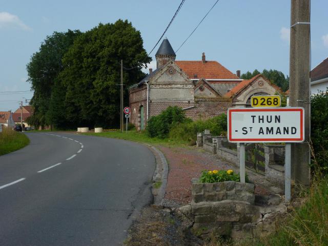 Thun-Saint-Amand (Nord, Fr) city limit sign
